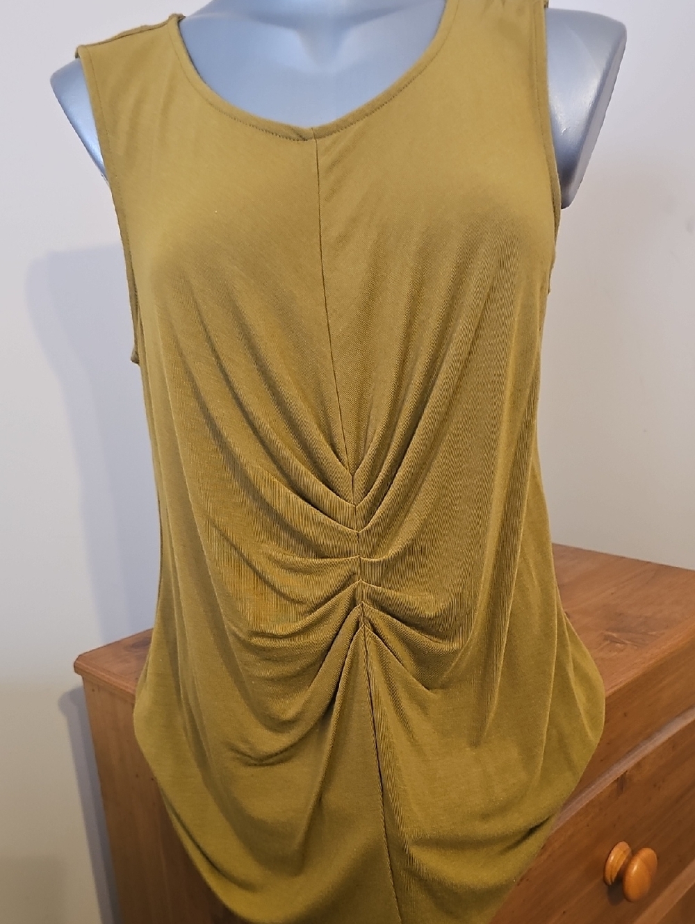 Simply Vera Vera Wang Olive Twist-Front Sleeveless Tank